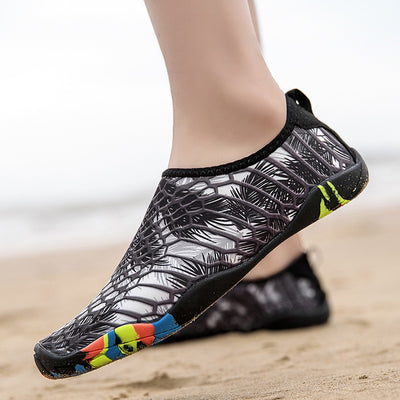 Chaussures d'eau noires tropiques